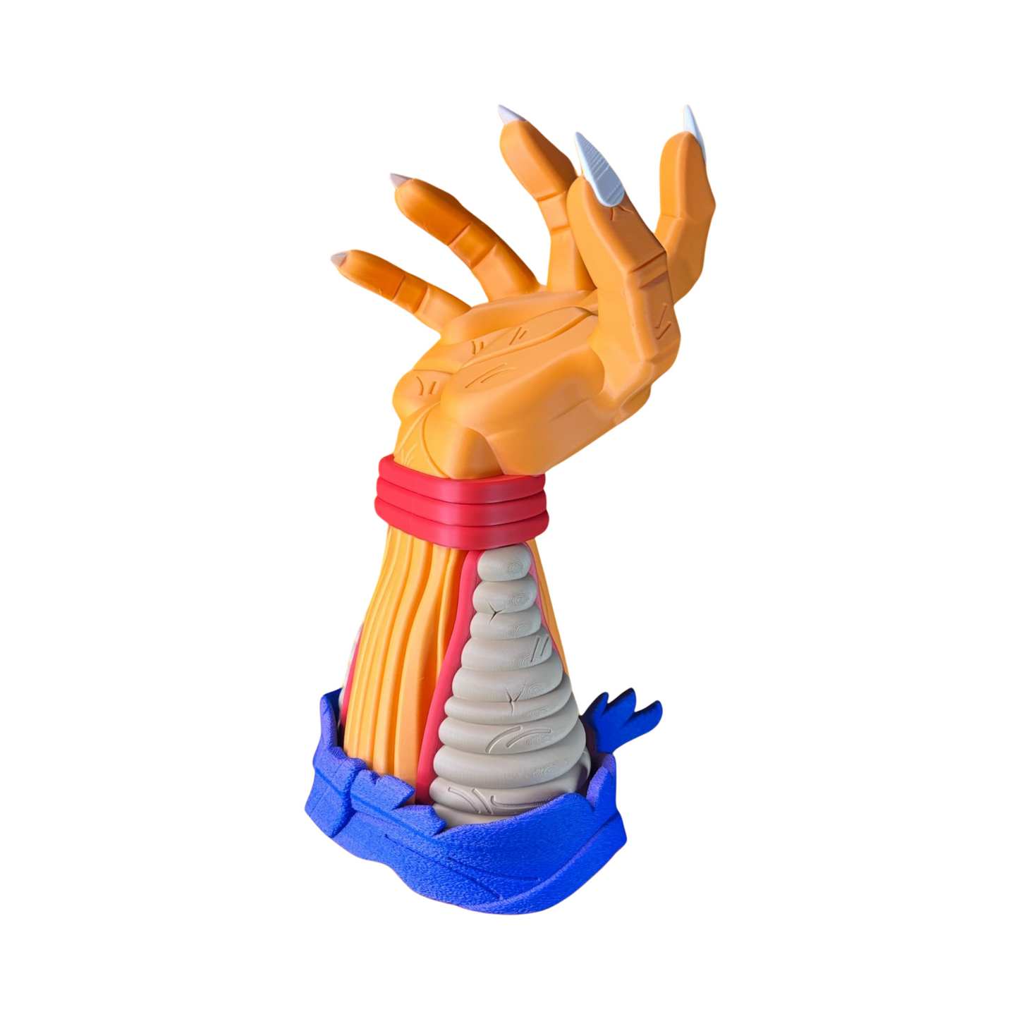 Base decorativa en forma de mano y brazo de Piccolo (Dragon Ball Z) sin mando, mostrando detalles del diseño y los colores característicos del personaje.