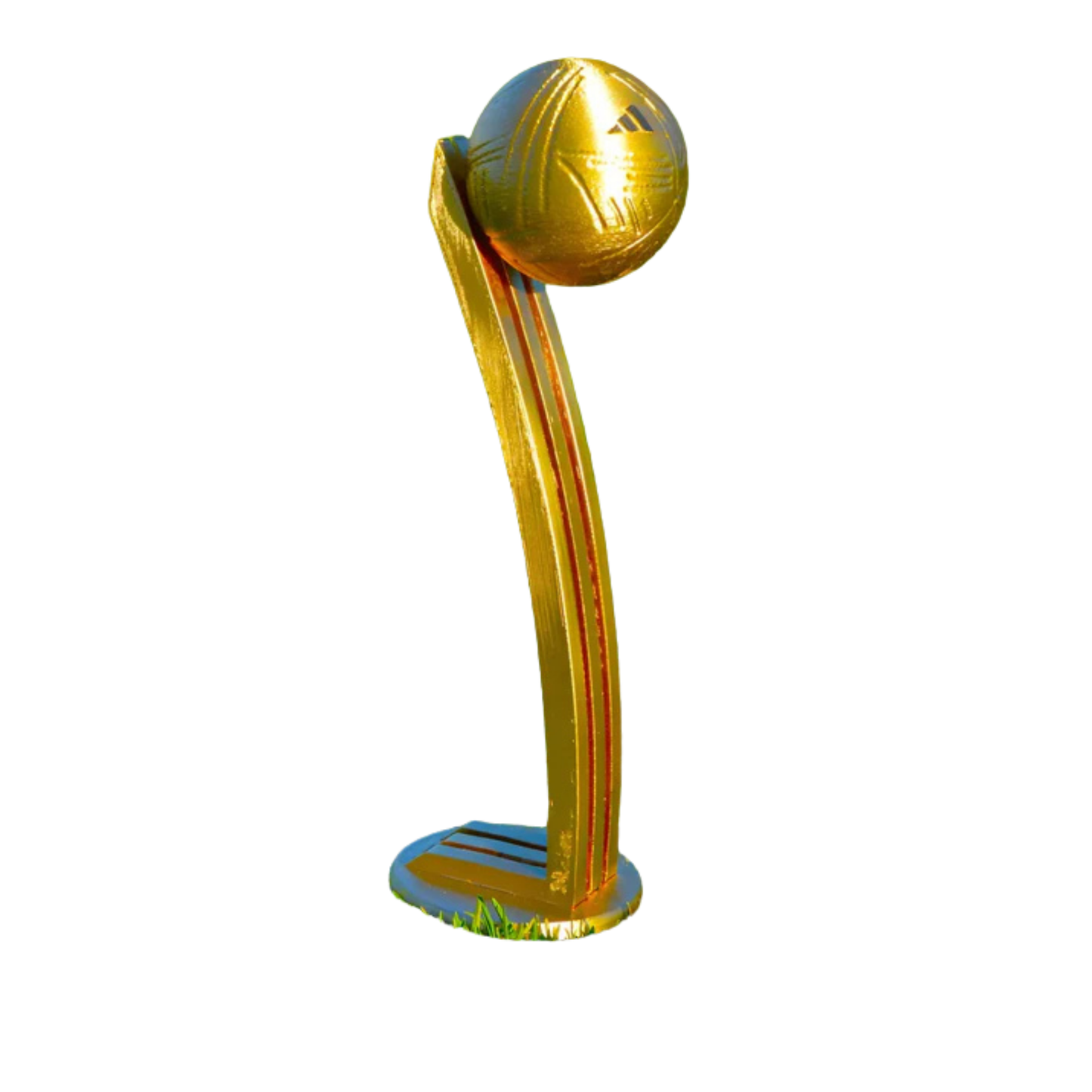 Regalo para fans de fútbol: Trofeo réplica del Balón de Oro del Mundial, con un balón dorado y base estilizada, sobre césped.