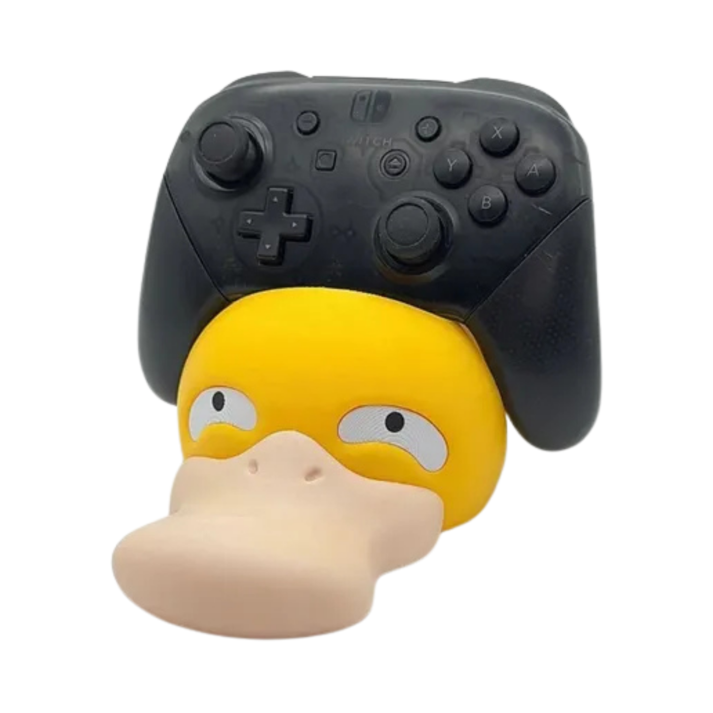 Soporte de mando gaming Psyduck de Pokémon, con un Nintendo Switch Pro Controller negro apoyado sobre su cabeza amarilla y pico beige.