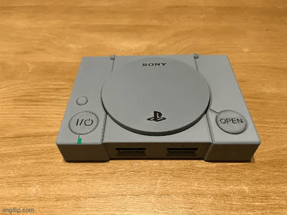 Organizador de 8 Posavasos PS1 Retro | Réplica Consola PlayStation 1 con Discos