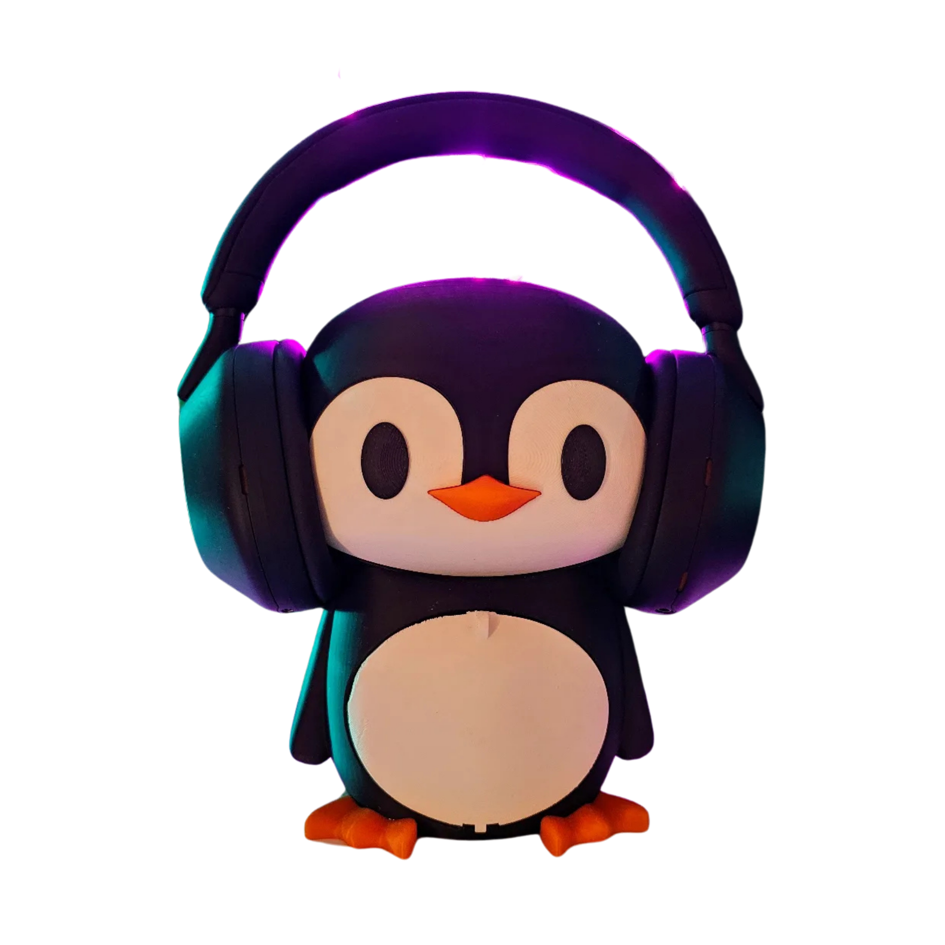 Porta audífonos con forma de pingüino kawaii en blanco y negro con pico y patas naranjas, sosteniendo un headset negro en su cabeza.