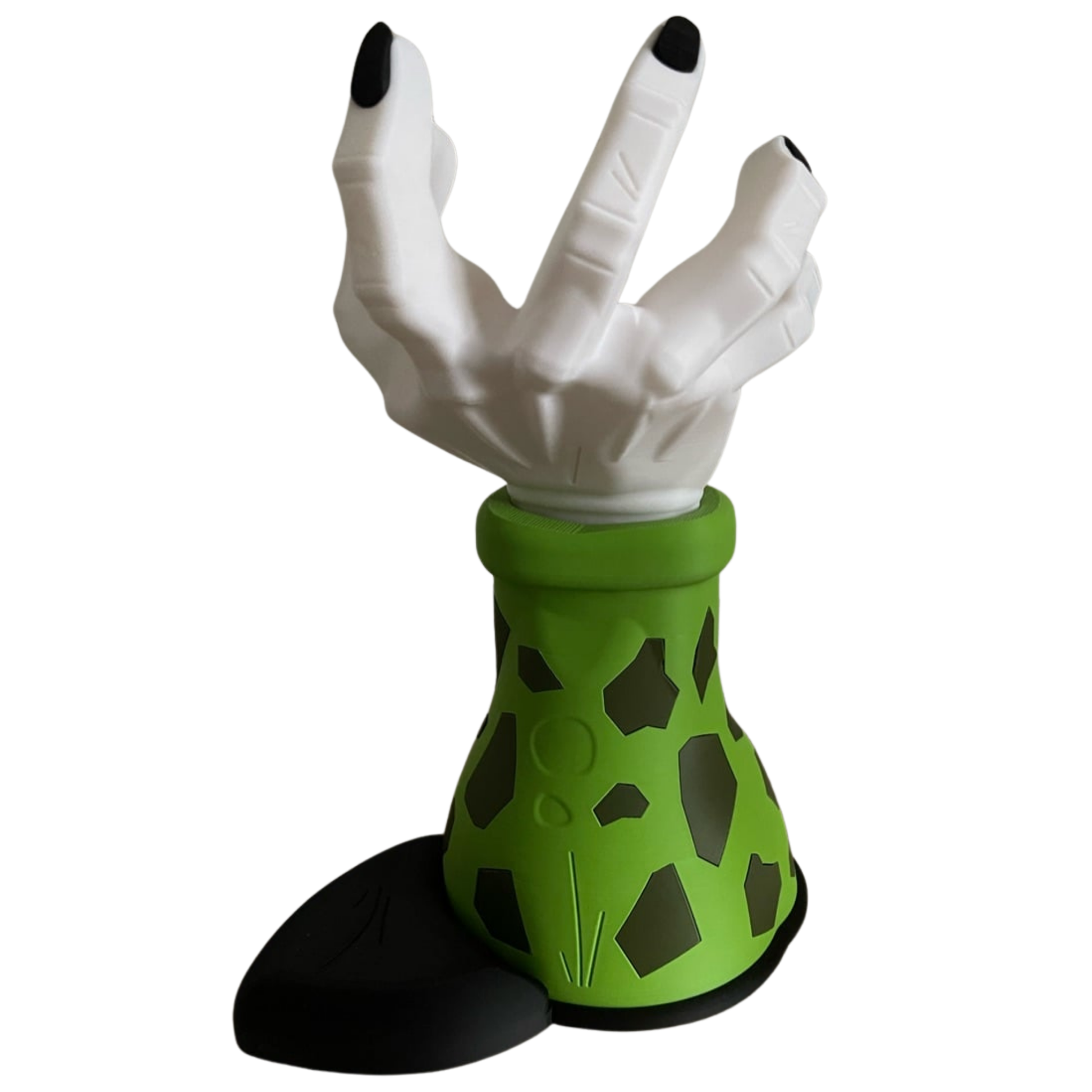 Base para controlador Cell de Dragon Ball Z, mostrando la mano blanca con uñas negras en una pose abierta (gesto de "V" o paz), sin mando.