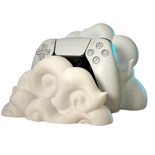 Soporte decorativo para mando PS5 blanco con forma de nube blanca, ideal para organizar tu setup gaming.